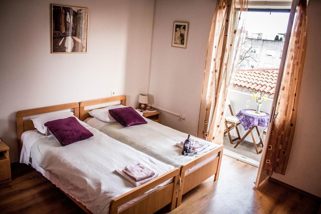 Apartments Calendula Rubic Split Zimmer foto
